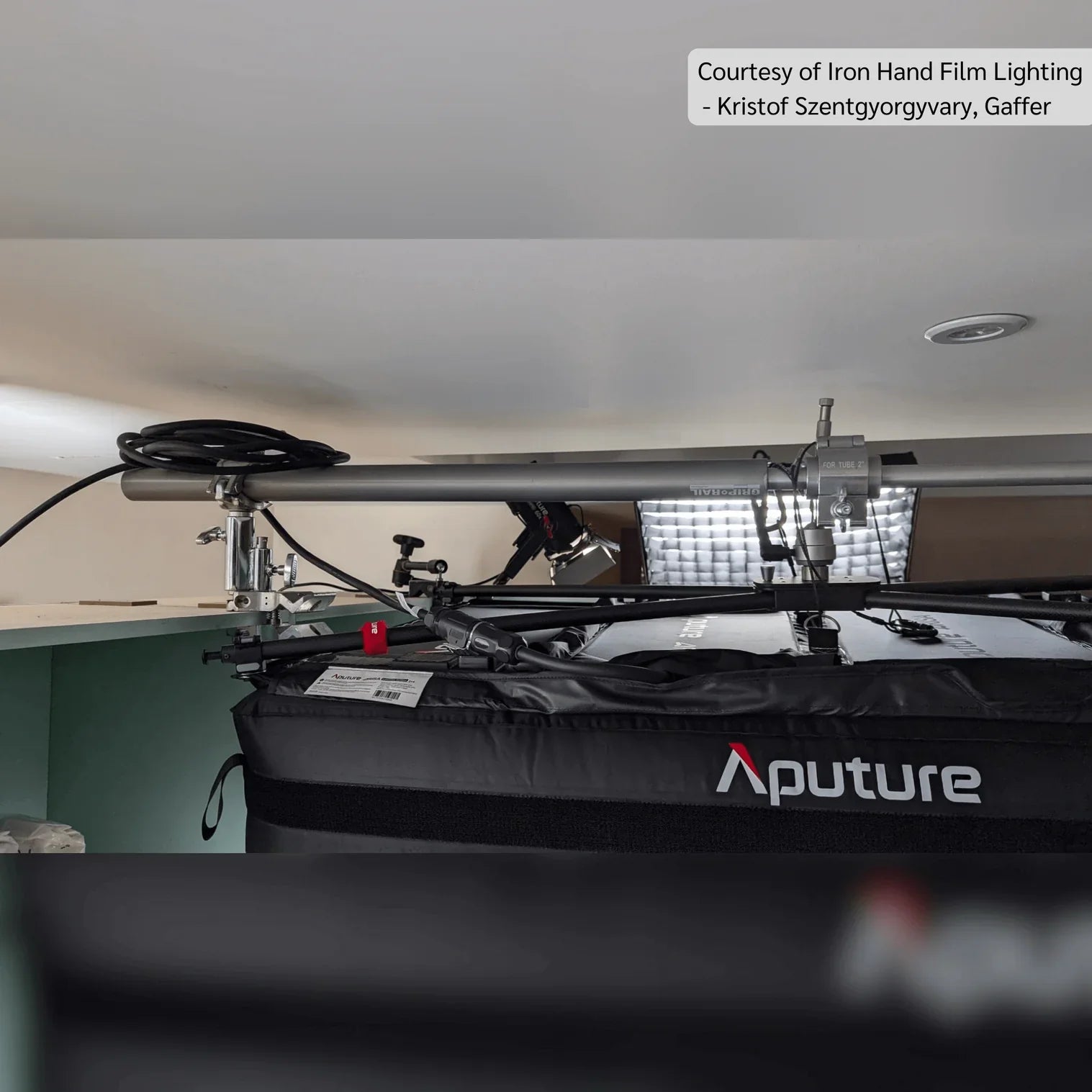 Matthews 1-1/2’’ Grip Rail