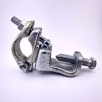 Swivel SK Gravlok Clamp for securing 1 1/4"-1 1/2" pipe to steel beams, essential for film grip rigging applications