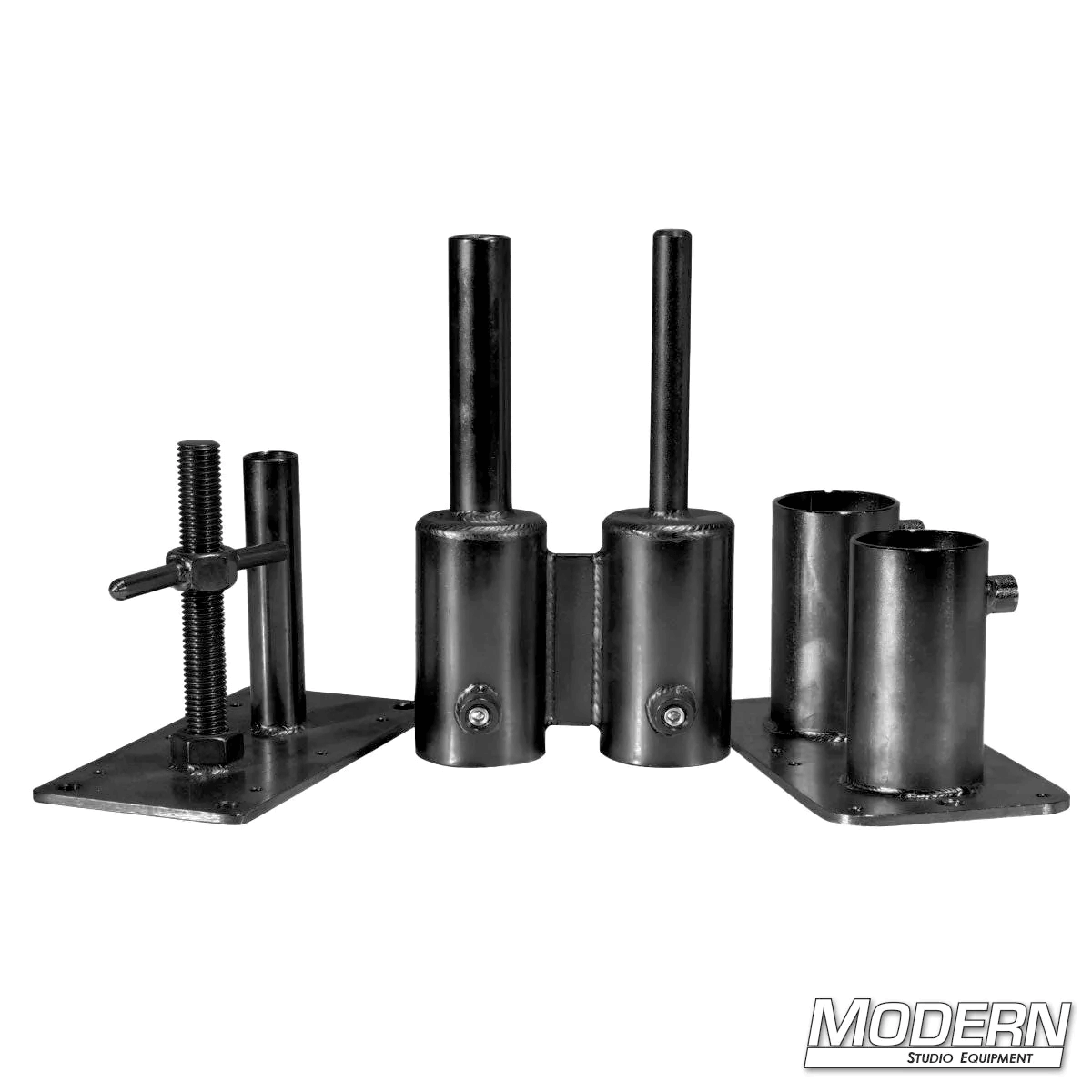 Double Pipe Wall Spreader Kit for 1-1/2-inch Speed-Rail® providing film grip and rigging solutions with added strength and stability.