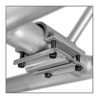 Mega-Track Hanger Short