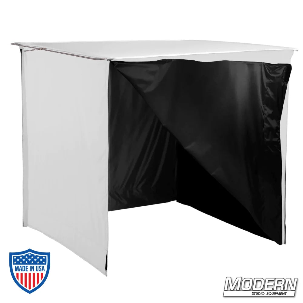 40" x 40" 4-Sided Ultrabounce® floppy for film grip rigging with opaque white soft bounce and black negative fill, attached to C-Stands.