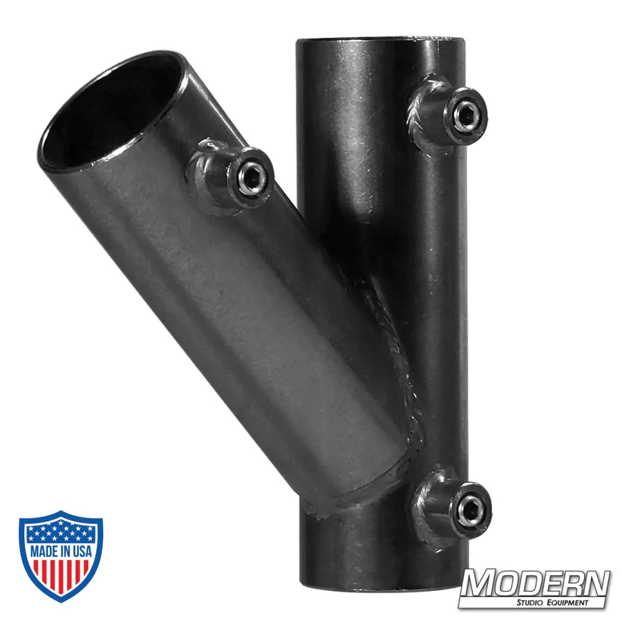 45° Pipe Receiver for 1-1/4" Speed-Rail® in black zinc with set screws for film rigging and grip equipment.