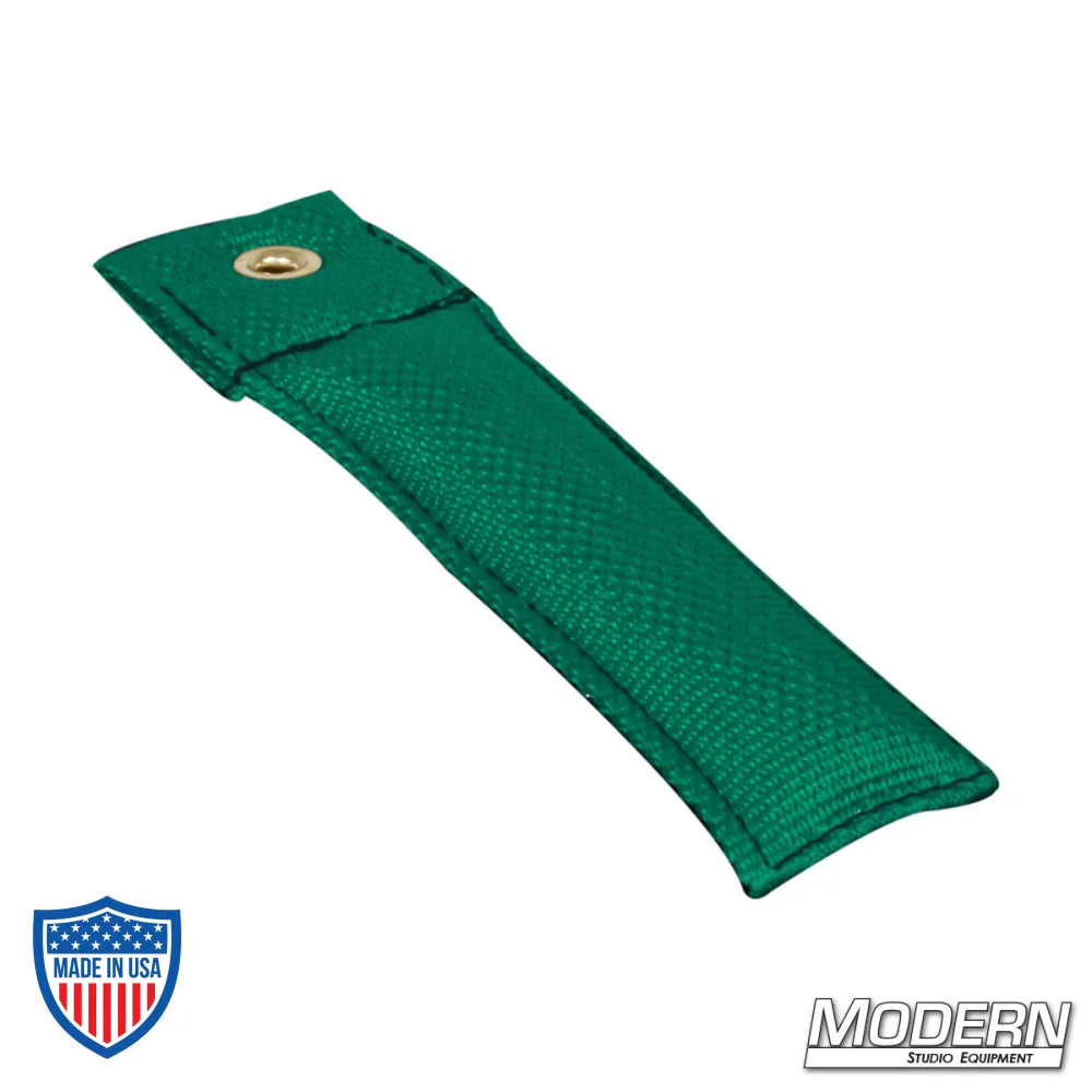 Modern 4" marker for film grip and rigging, made of durable Cordura 1000 material, designed for actor positioning on any surface.