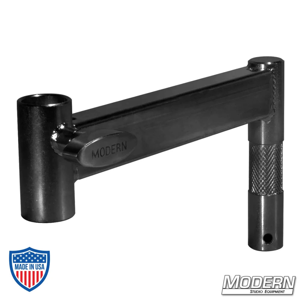 Short Junior Offset Arm - Black Zinc for film grip rigging, 6.5" offset, male 1-1/8"/2k pin end, female 1-1/8"/2k receiver end