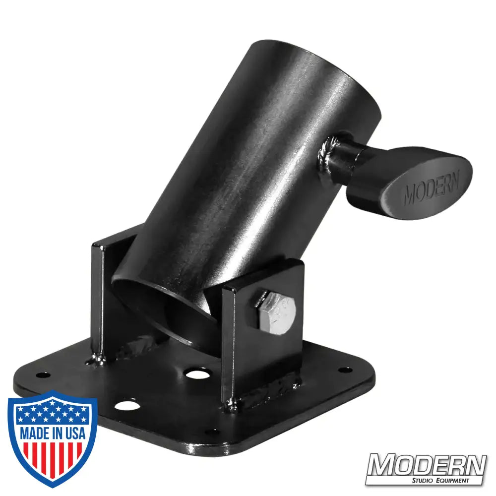 1-1/4-inch black zinc pipe rocker receiver for Speed-Rail with T-handle, used in film grip rigging.